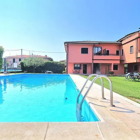 Volta Pool&beach *