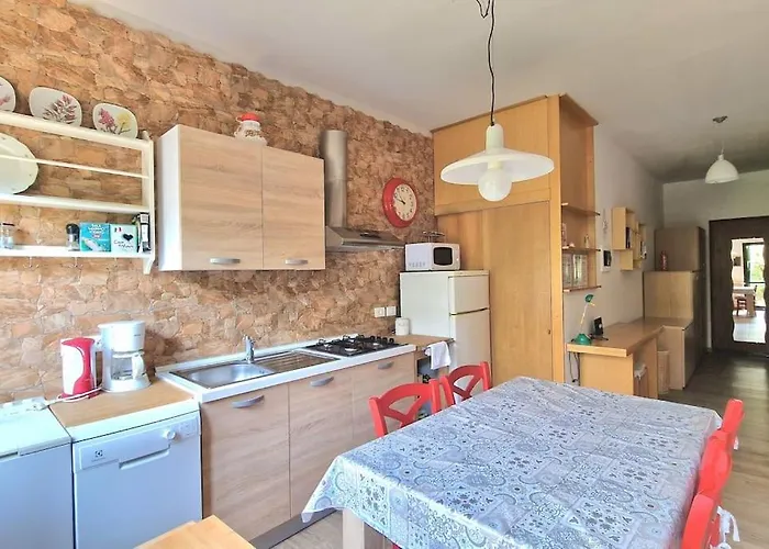 Апартаменти Volta Pool&beach Бардоліно